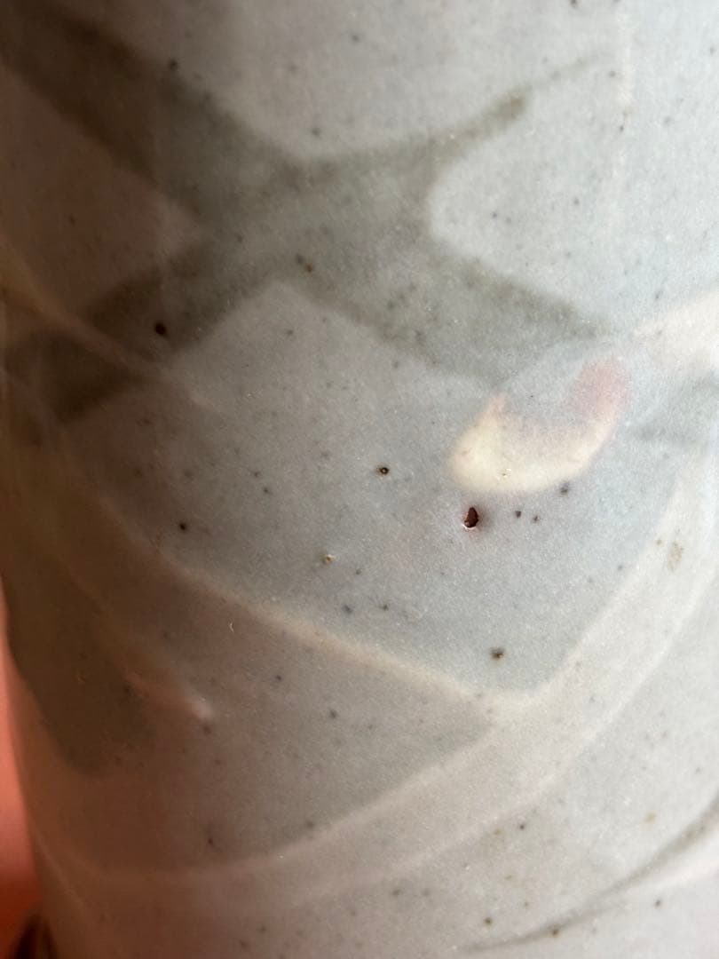 やまちゃん河井寛次郎作灰黒白釉掛回文筒瓶　検森を通る木枯　一品物