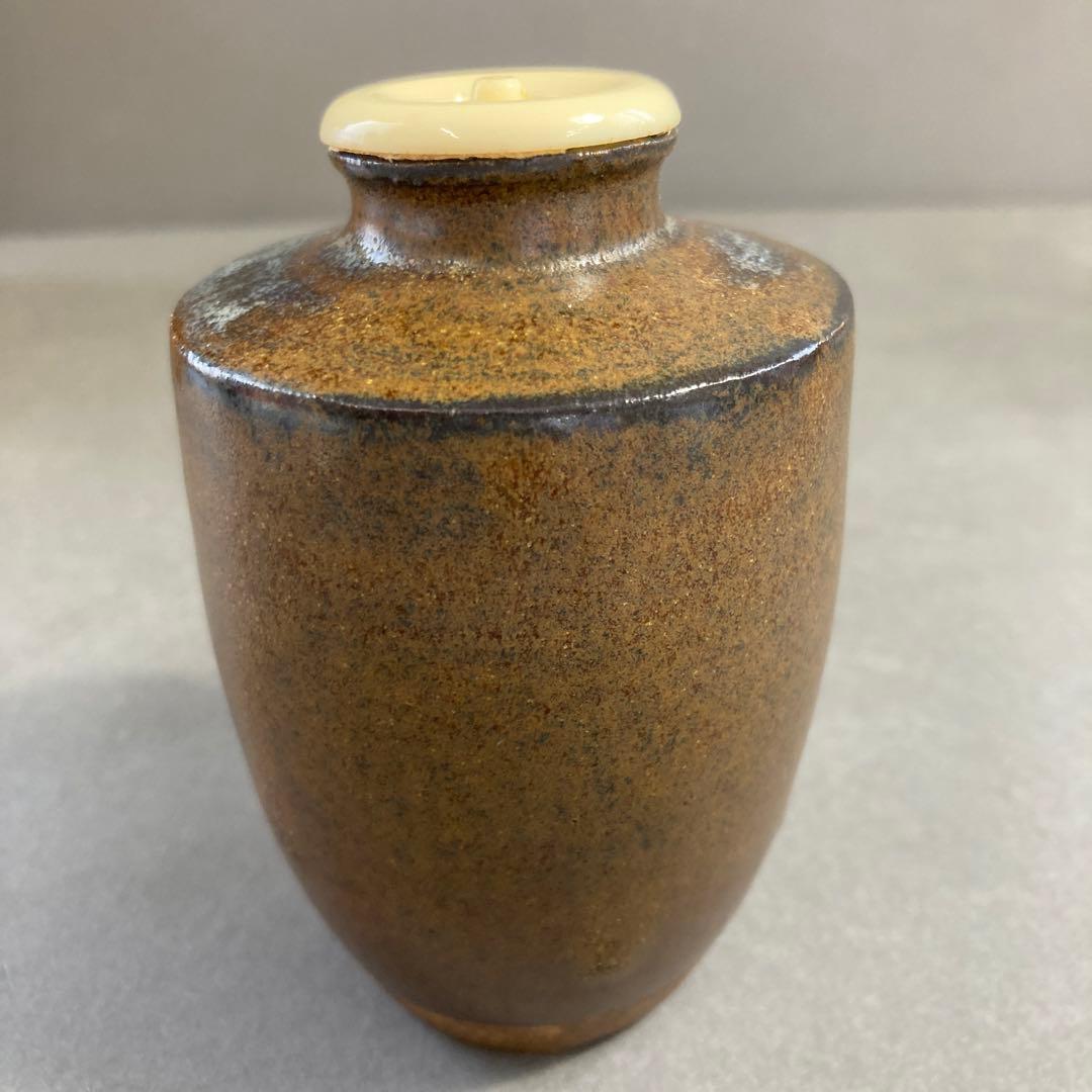 茶道具　肩衝茶入　仕覆　洛東定一(桶谷定一と推定)造　蓋金箔一部捲れ　S29CH