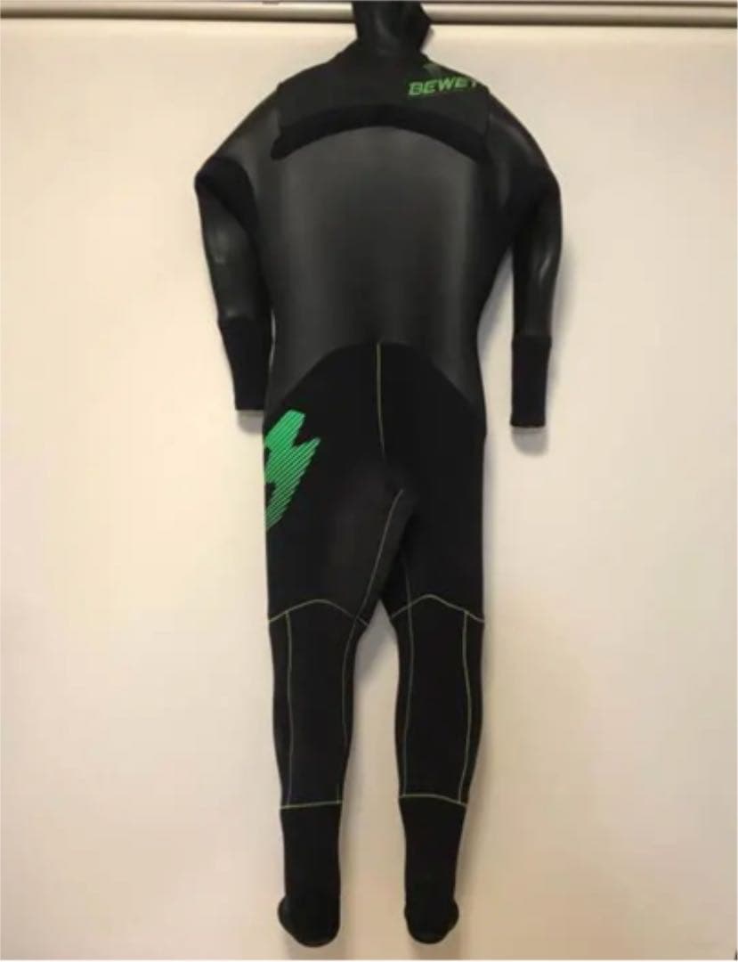 ウェットスーツ　ドライスーツ　BEWET バンキッシュ