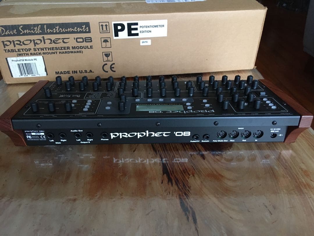 鍵盤楽器 DaveSmithInstruments Prophet 08 PE