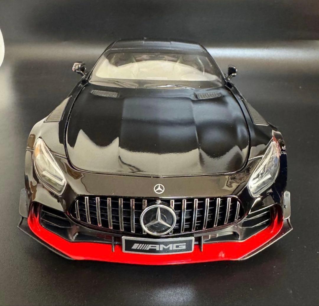 1/18　AMG　GTR　ミニカー　メルセデスベンツ　Mercedes-Benz