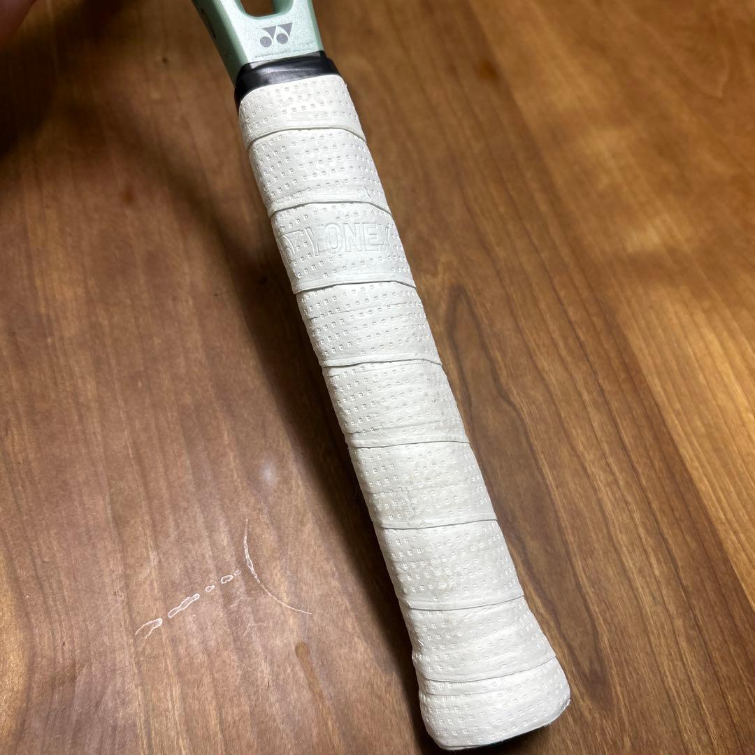 ヨネックス テニスラケット　パーセプト100L グリップ1