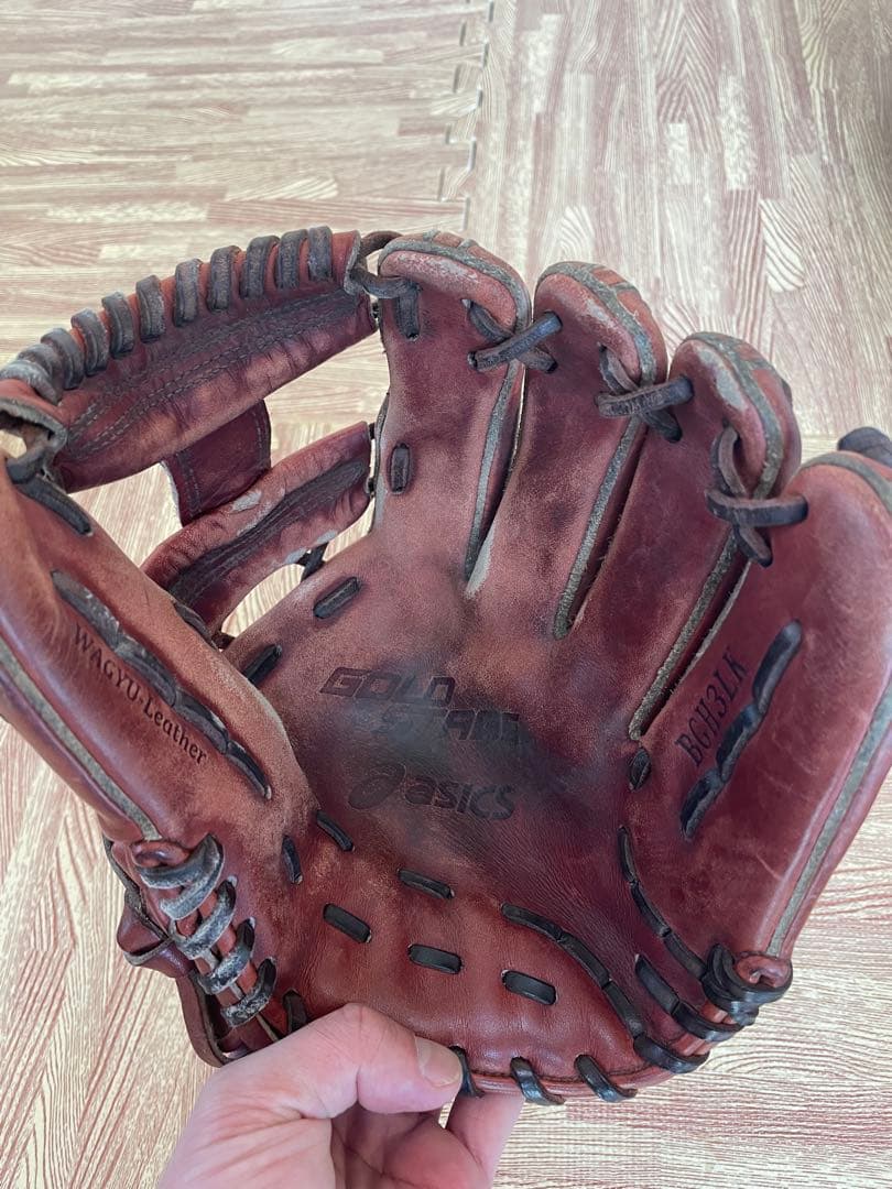 asics 右投げ用 ブラウン