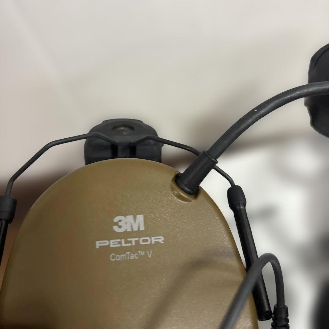 d*d様 未使用品　米軍放出品　実物　PELTOR COMTAC V 送料無料