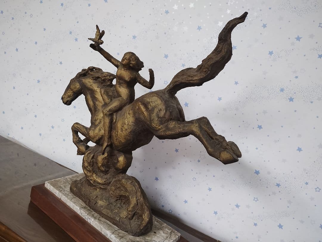 馬上平和之女神