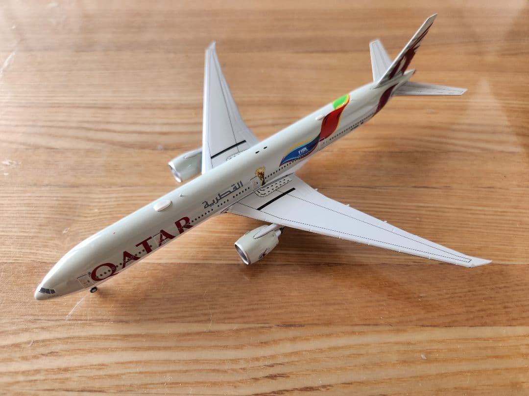 1/400 カタール航空 777-300ER A7-BAX ダイキャスト
