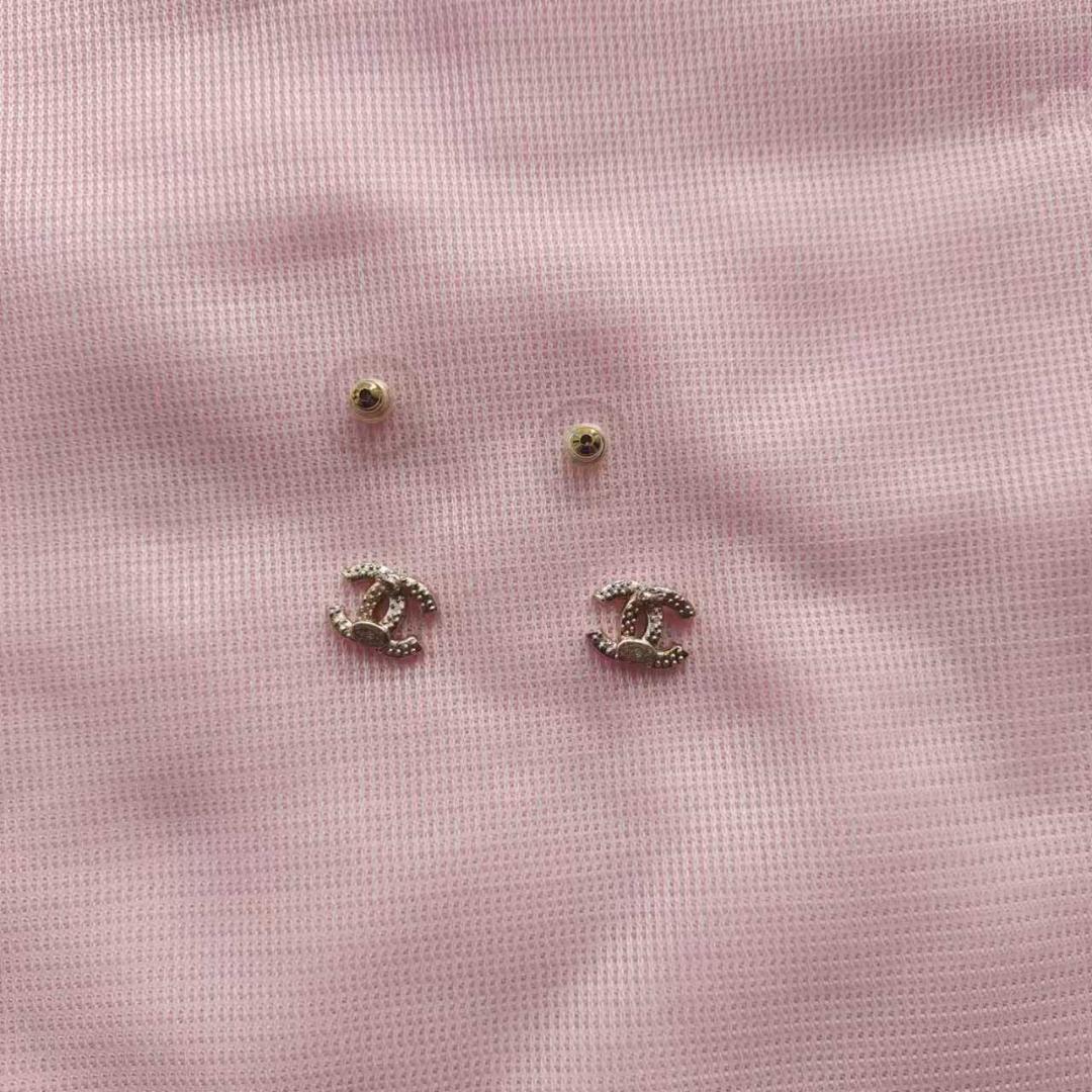 CHANEL COCOマークピアス メタル&ストラスゴールド