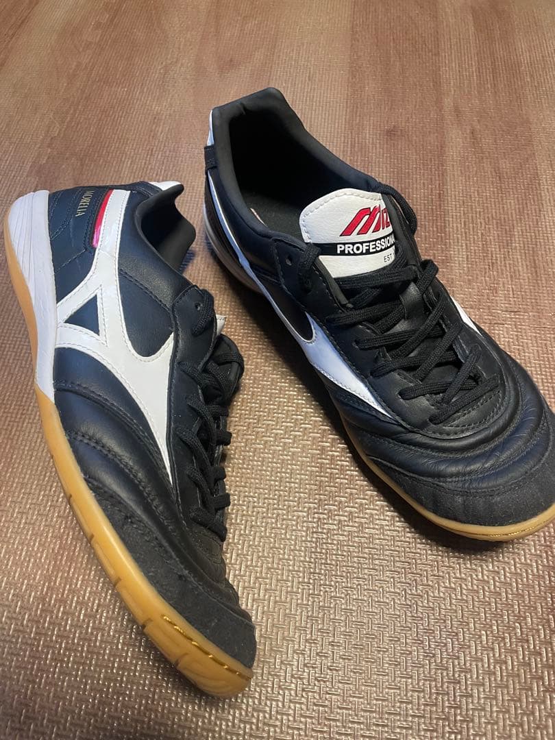 美品 MIZUNOミズノ MORELIAモレリアIN 26.5㌢