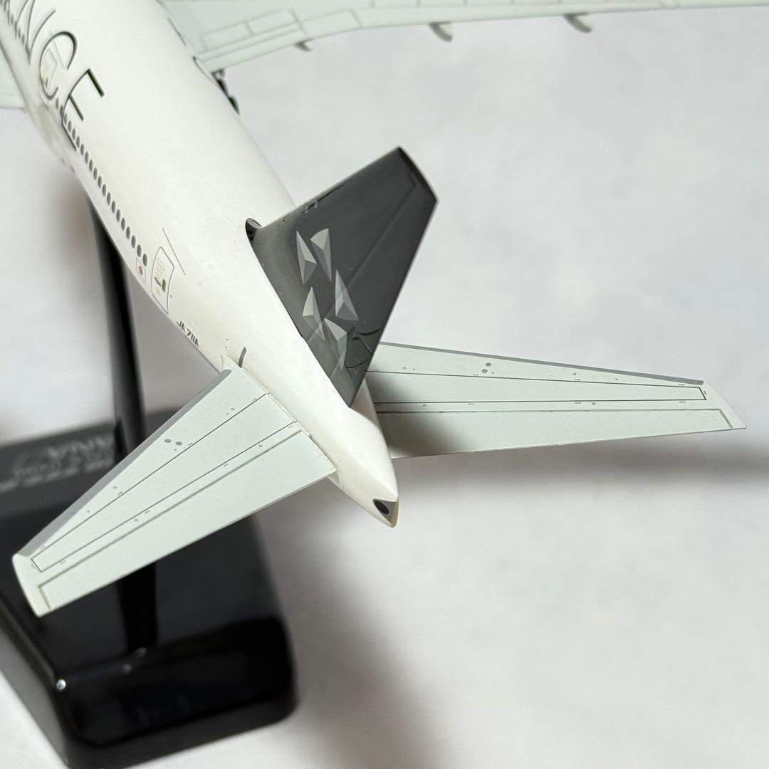 ANA Boeing777-200 スターアライアンス塗装機 模型 1/200