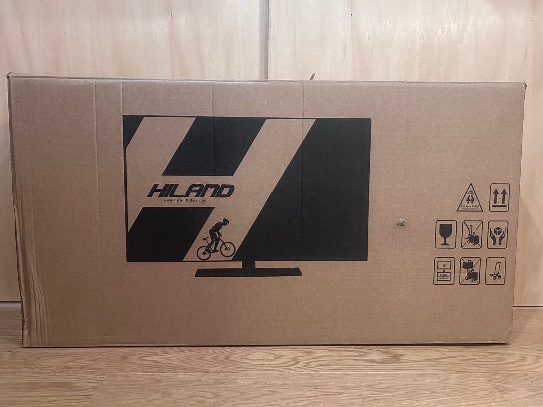 はるとふく　　新品　HILAND クロスバイク