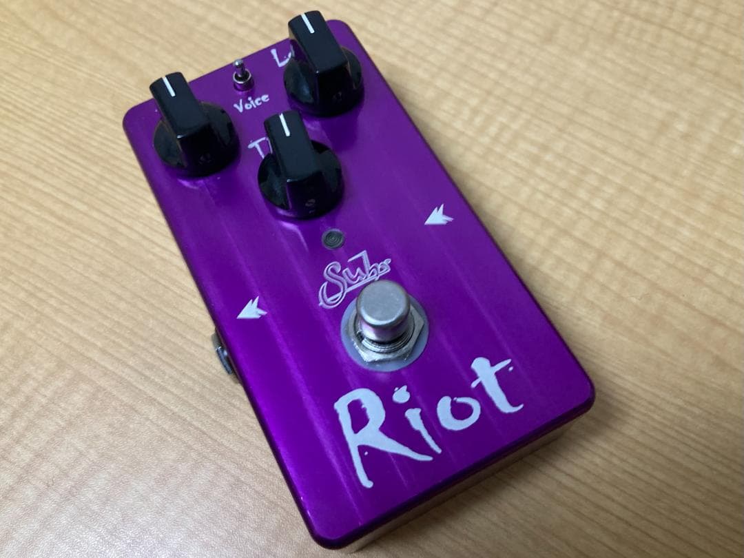 Suhr Riot ライオット