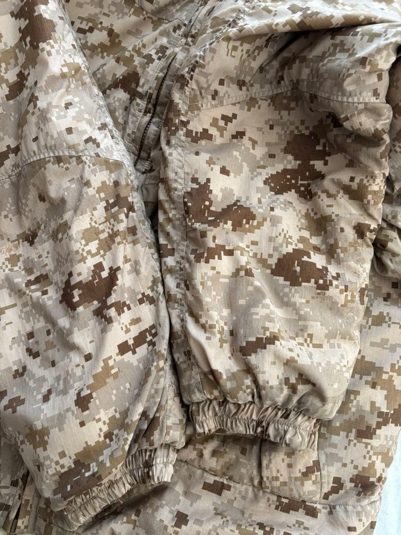 極美品 米軍実物 PCU LEVEL7 JACKET TYPE1 AOR1 M