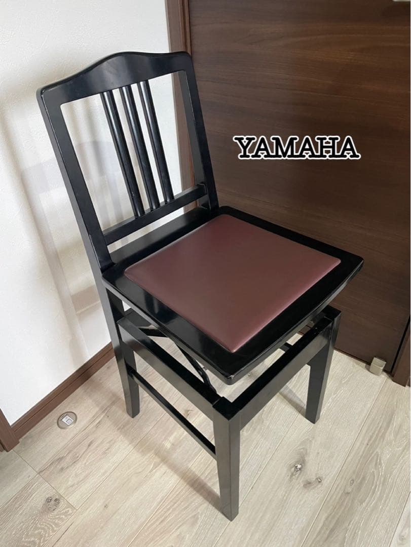中古良品　ヤマハ背付ピアノ椅子.トムソン椅子