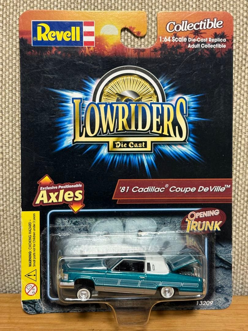 ヨシ '81 Cadillac Coupe DeVille レベル