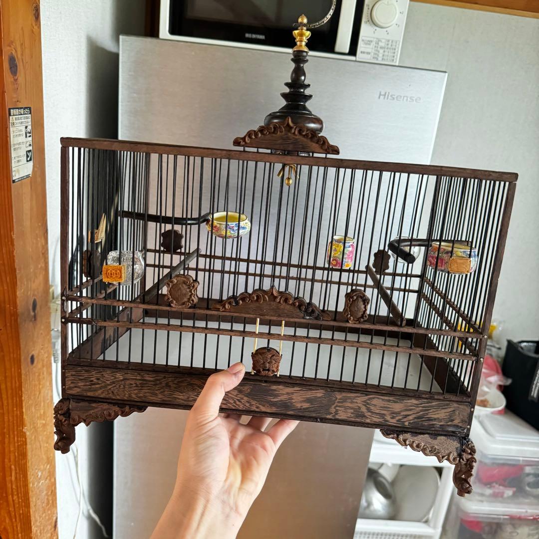 オウム用の鳥かご