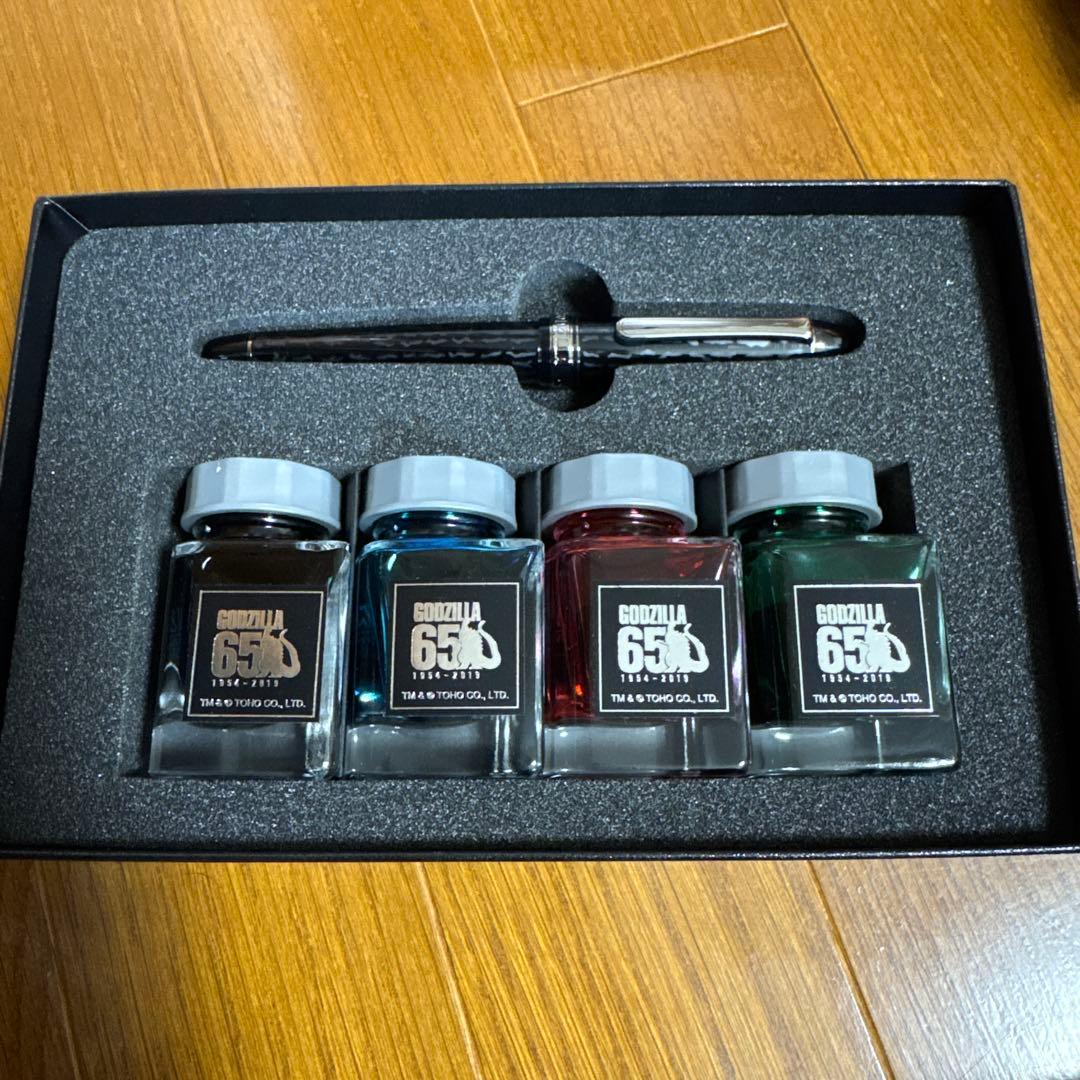奏*様 ゴジラ65周年 万年筆インク4色セットGODZILLA FOUNTAIN