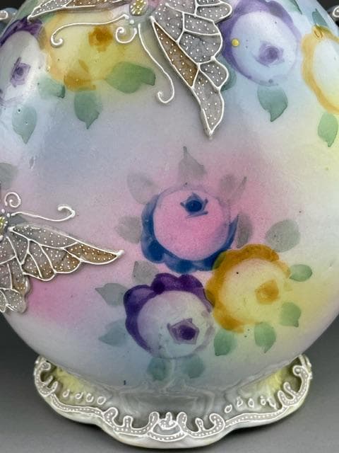 【希少】オールドニッポン 約20㎝ 蝶紋盛上げ花瓶 一陳盛り アンティーク