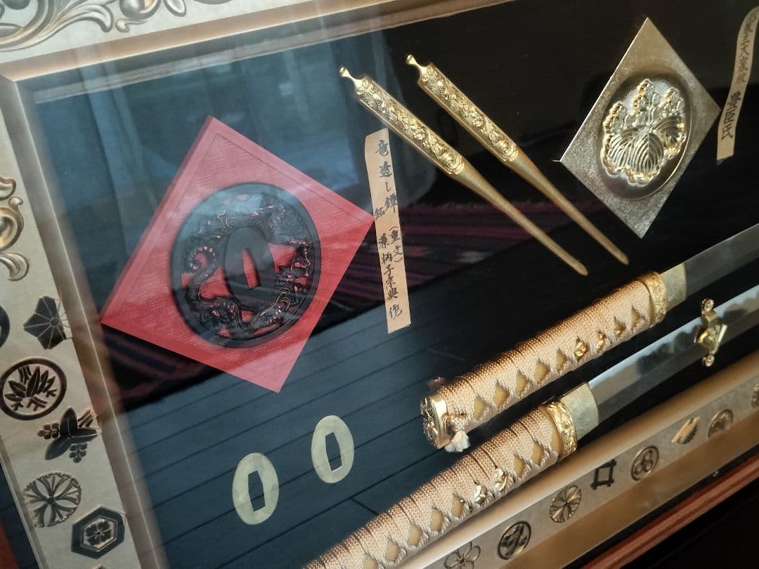 武家三大家紋(織田氏 豊臣氏 徳川氏) 日本刀 鍔 レプリカ 模造刀 額装