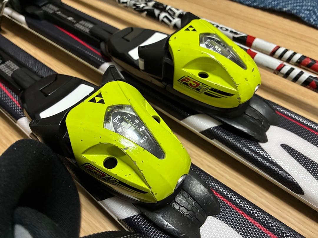 FISCHER NORDICA ジュニアスキー4点セット 男の子 キッズ 小学生