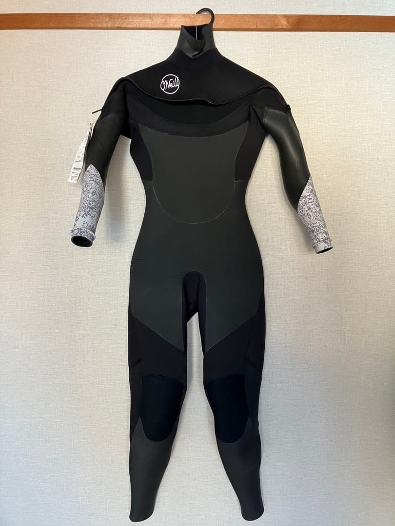 O'Neill ウェットスーツ　セミドライ女性モデル　Mサイズ　新品未使用