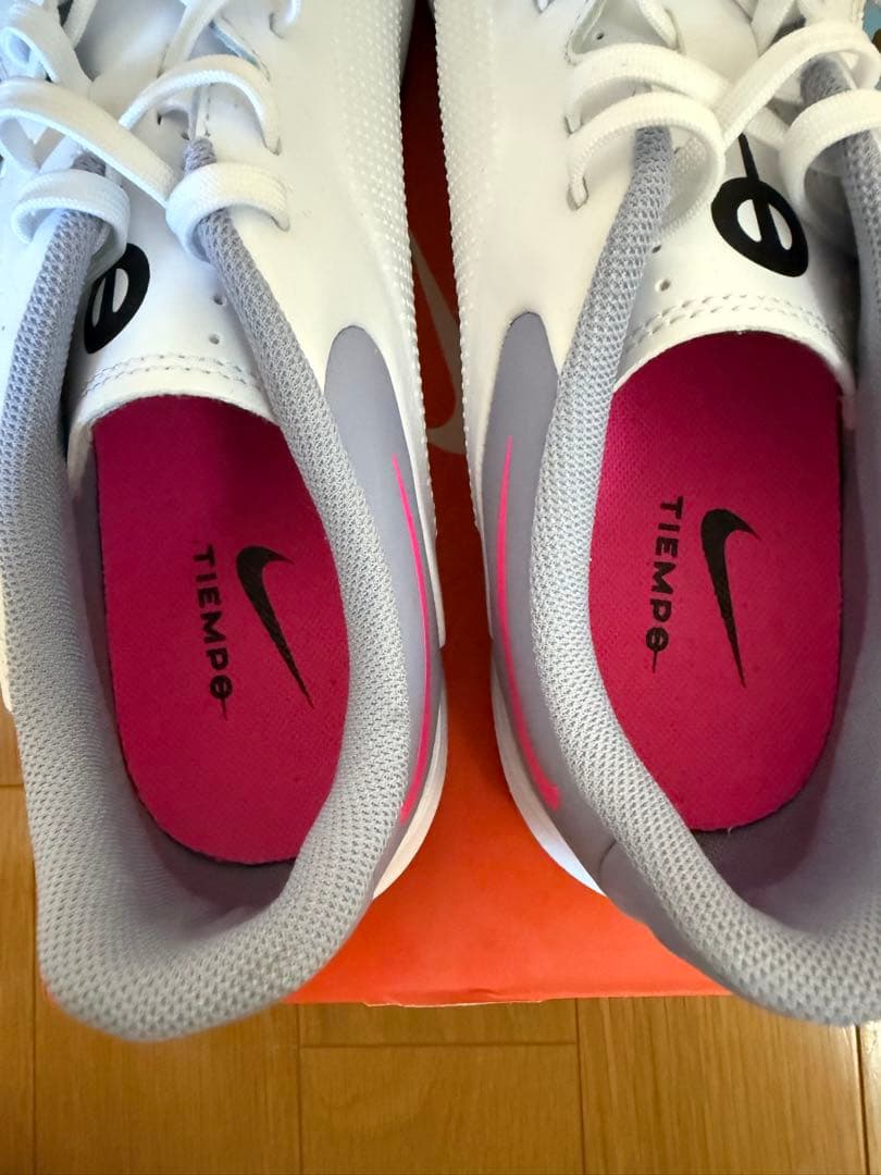 【ぶったん】ナイキLEGEND 9 ACADEMY TFフットサルサッカー