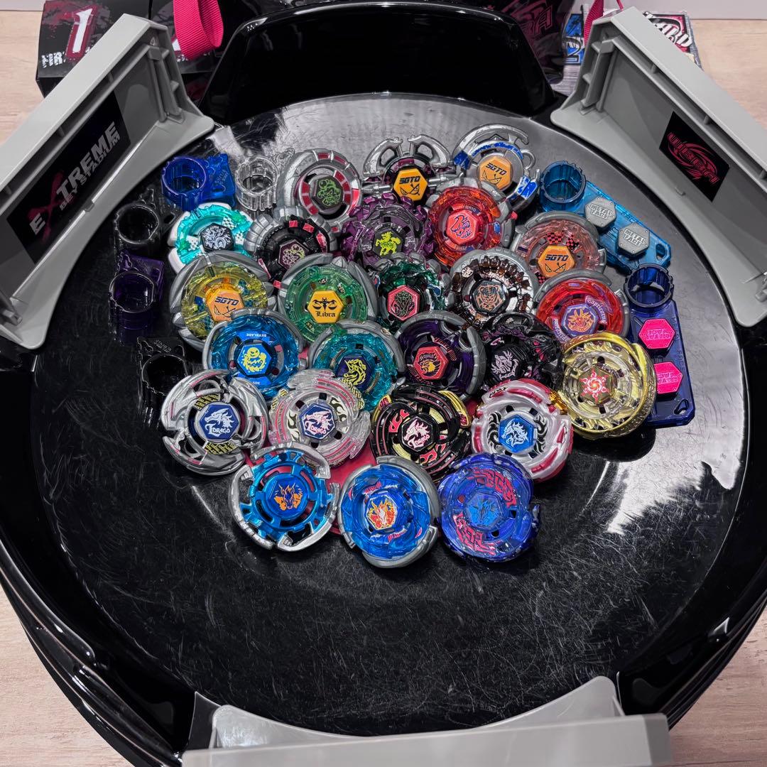 メタルファイトベイブレード　まとめ売り　スタジアム付き