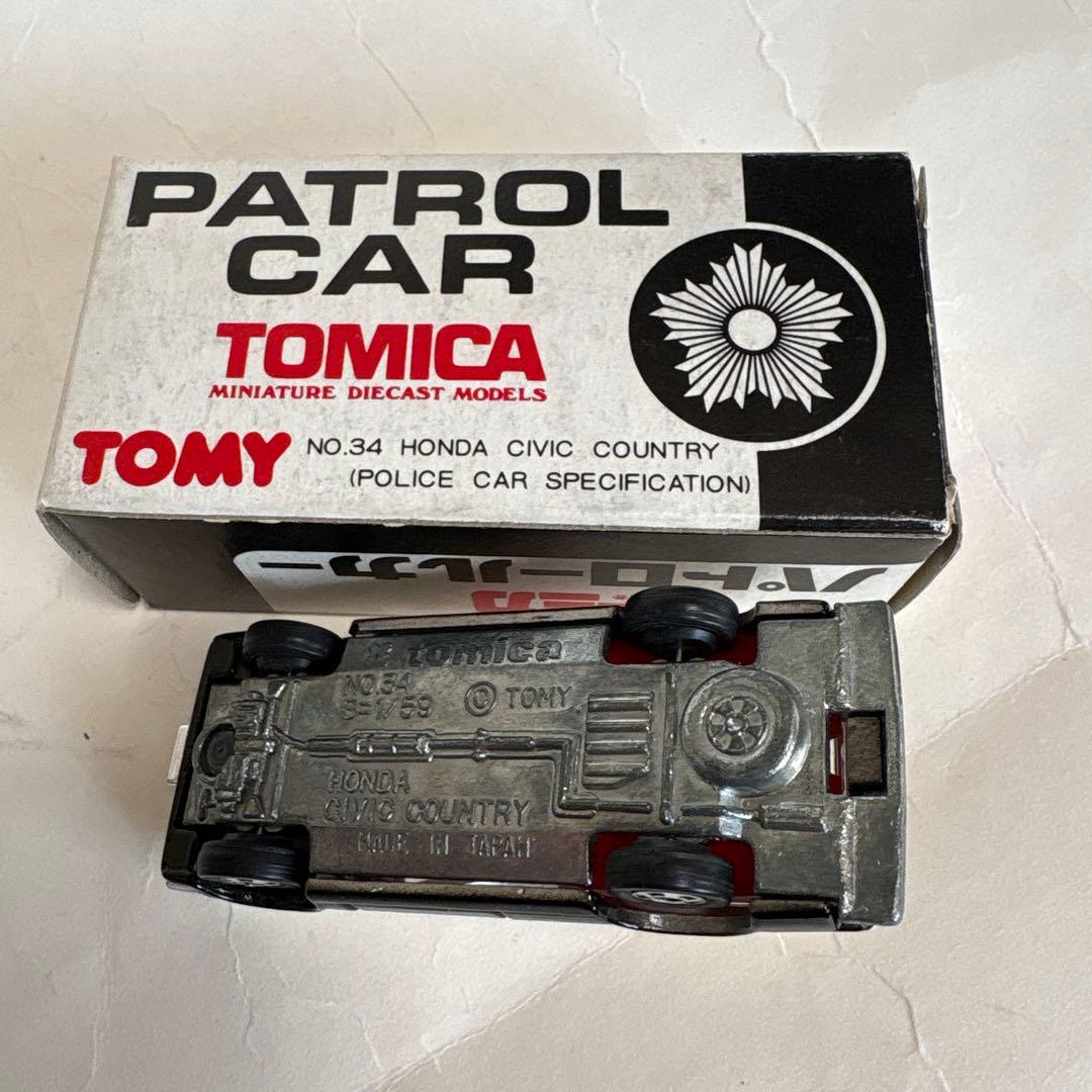 トミカ パトロールカー 白黒