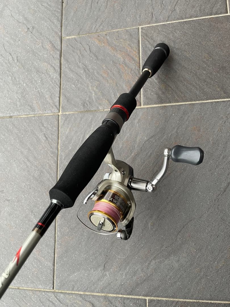 メジャークラフトAIROCK AR-732MシマノAERNOS XT 1000S