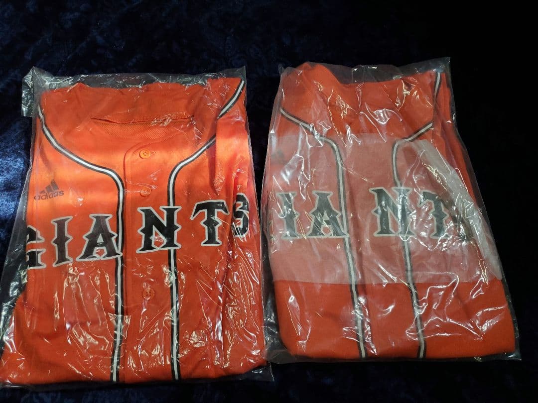 AKB48コラボジャビット　読売ジャイアンツユニホーム２枚