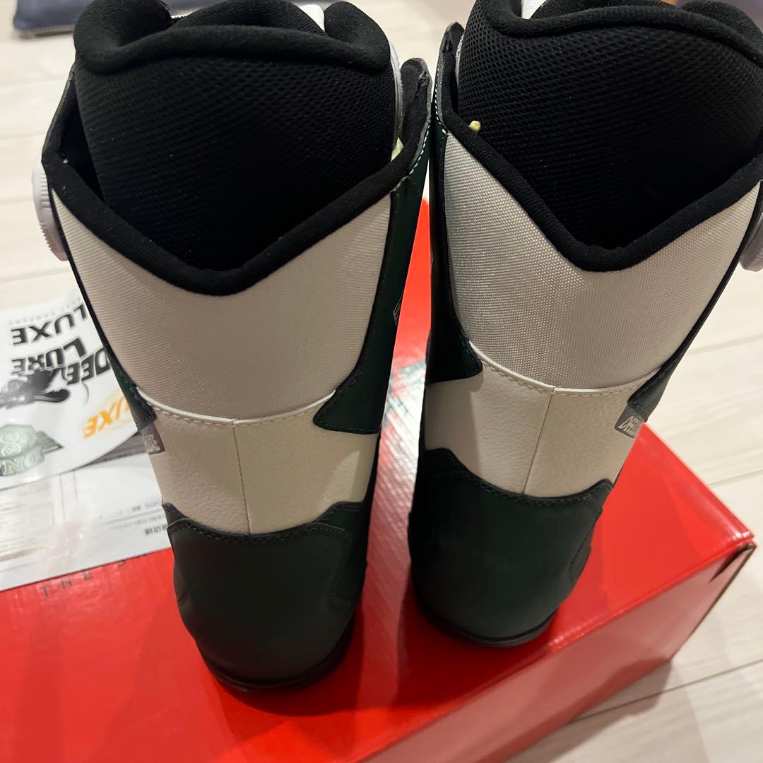 （新品未使用品） DEELUXEスノーボードブーツ