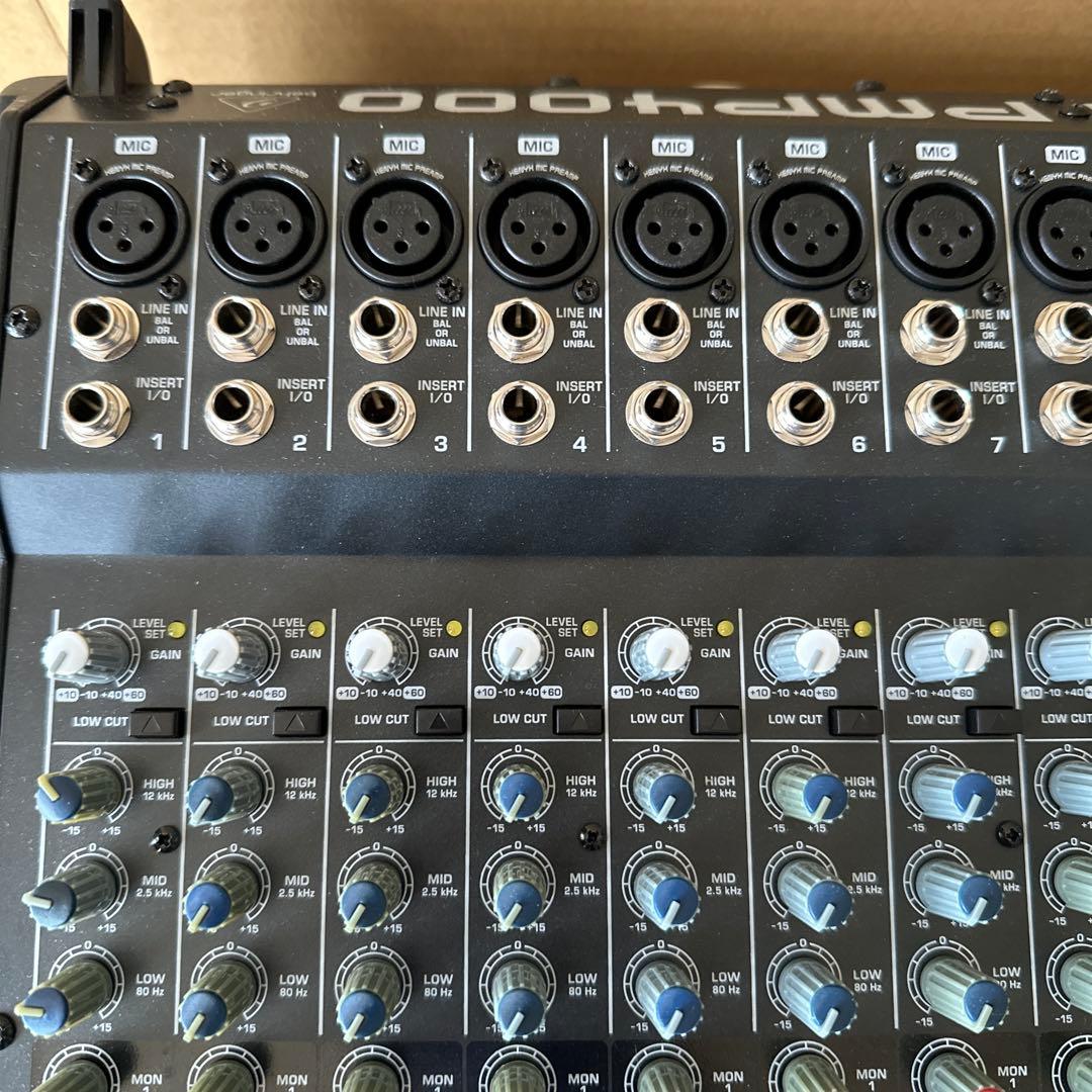 Behringer EUROPOWER PMP4000 パワードミキサー