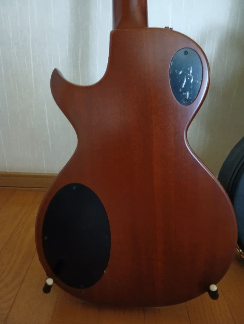 ゼマイティスA24SU NATURAL PEARL 純正ハードケース付き