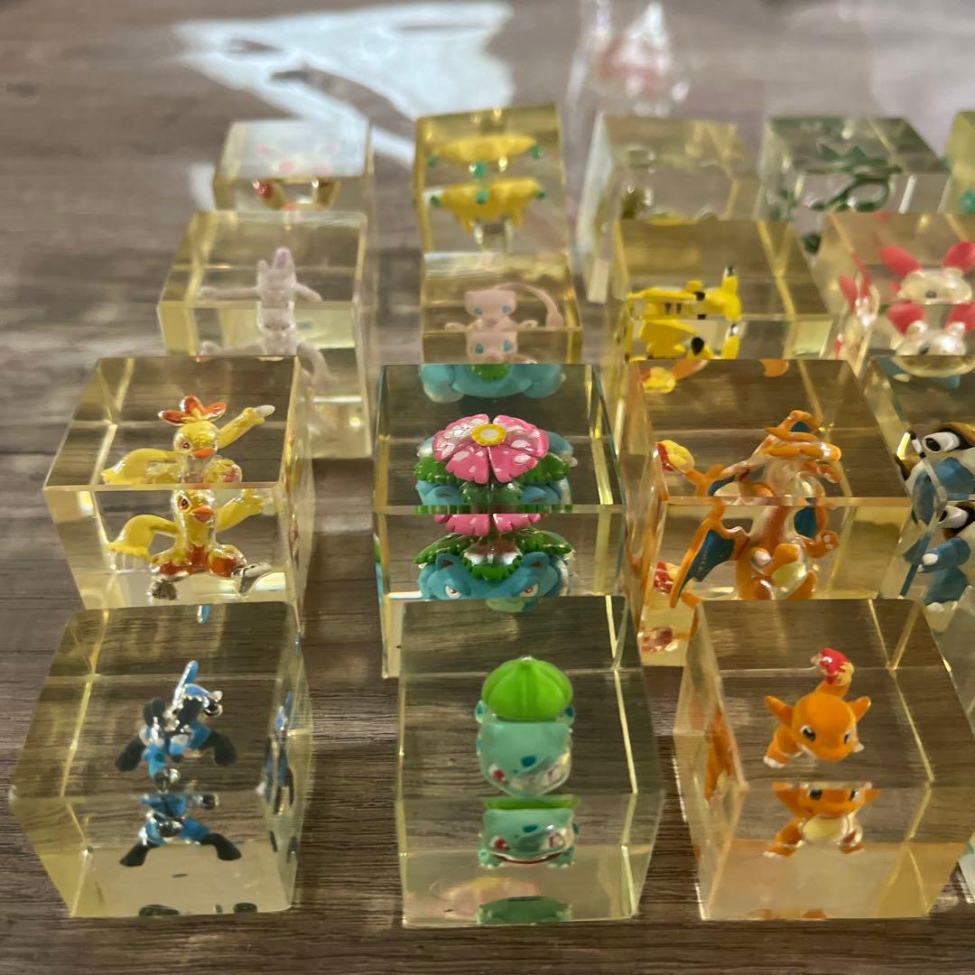 日*1様 ポケモン　クリアキューブ　フィギュア