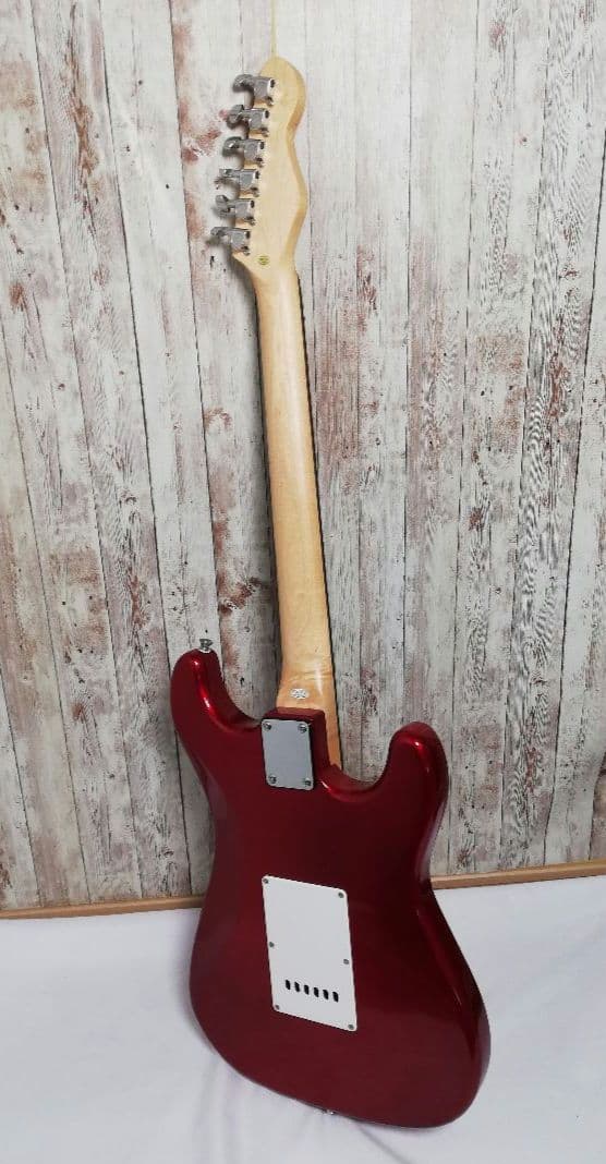 Fender ストラトキャスタータイプ SELDER製 ギターフェンダー左利き用