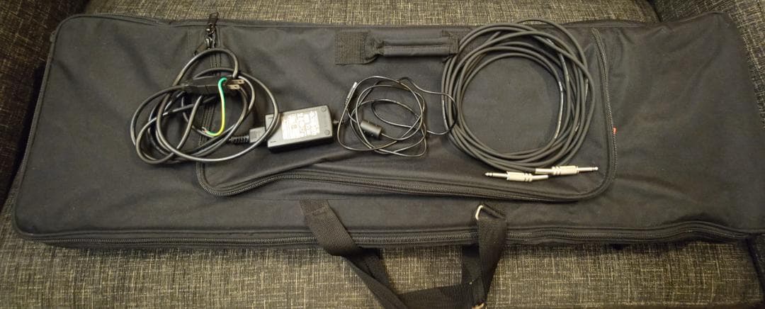 KORG M50-61 シンセサイザー 61鍵 ソフトケース付