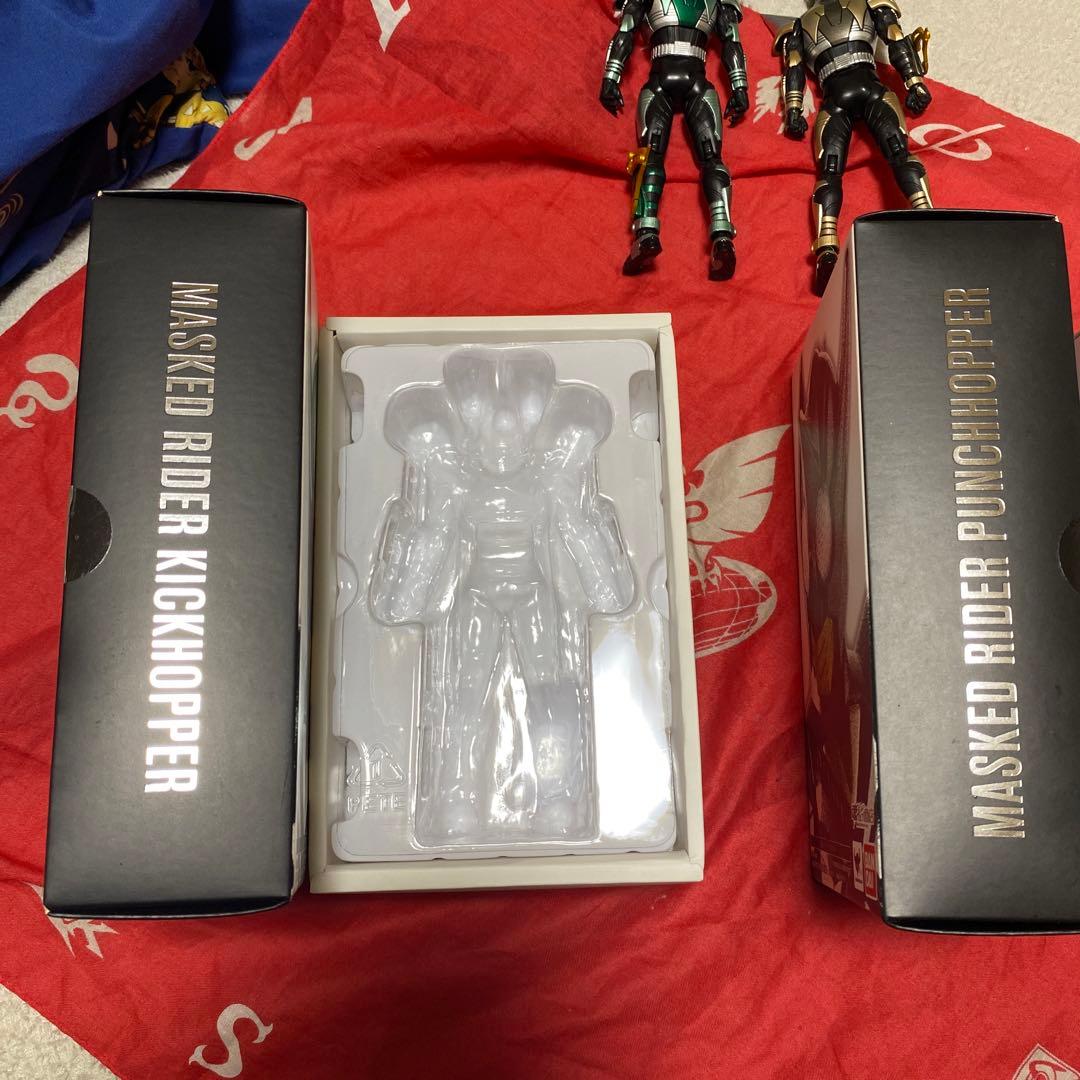 真骨彫仮面ライダー　キックホッパー　パンチホッパー