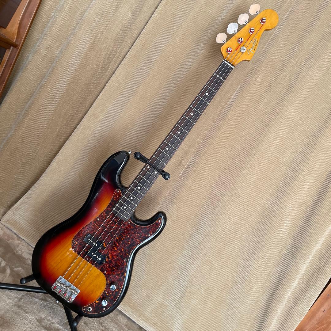 フェンダー　Fender プレシジョンベース