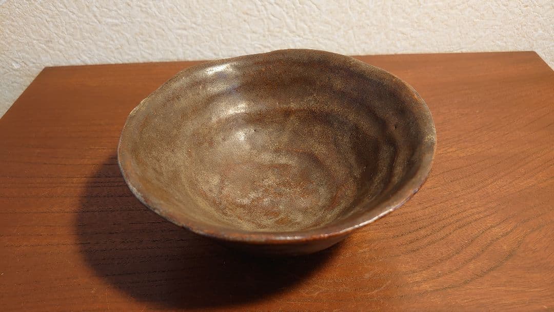 大樋焼　大樋　抹茶碗　飴釉　平茶碗　大樋長左衛門　銘　月梅　角印　１客