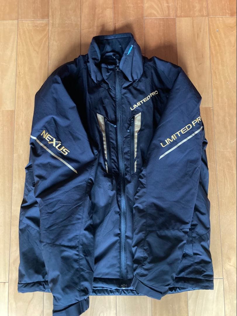 シマノ　ネクサス　リミテッドプロ　フィッシングスーツ(上下セット) Lサイズ