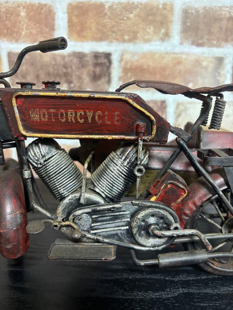 ヴィンテージ　ブリキ板模型オートバイ　サイドカー付き