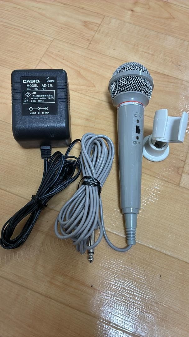 【美品】電子ピアノ CASIO LK-208 光ナビゲーション スタンド付き