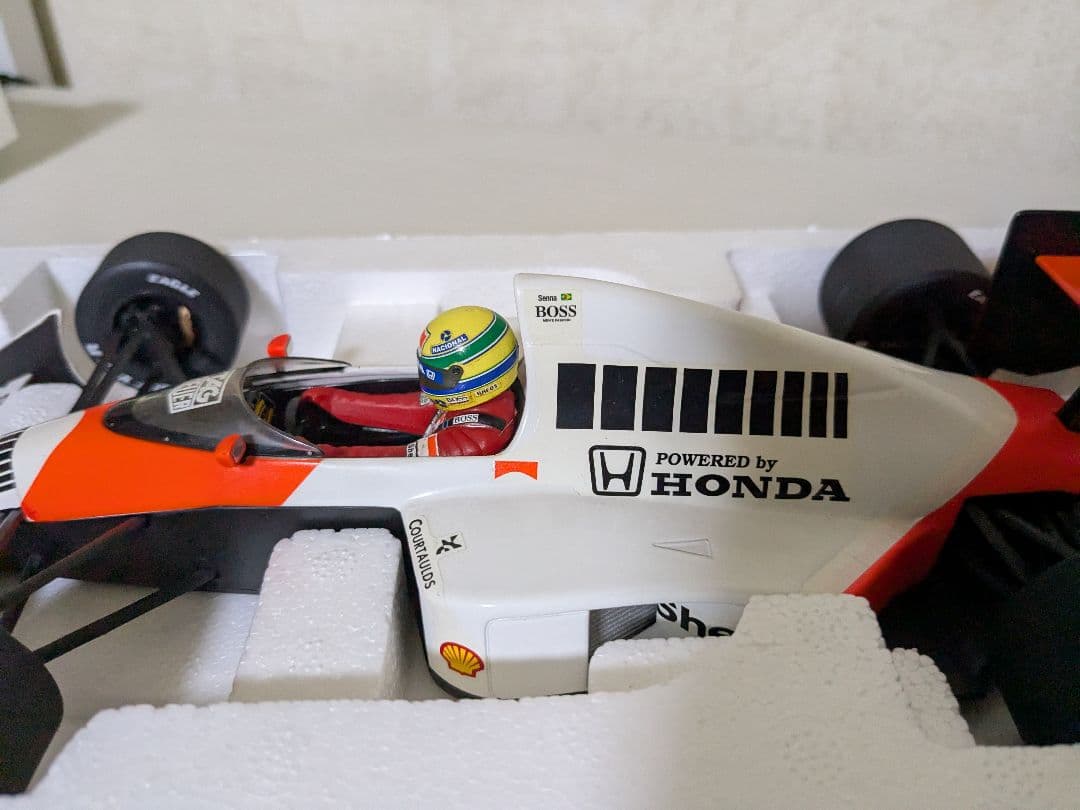 F1 アイルトン・セナ 1/18 マクラーレン MP4/5 1989年