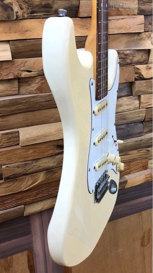 Legend ストラトタイプ 焼けあり ストラトキャスター ダブルカッタウェイ