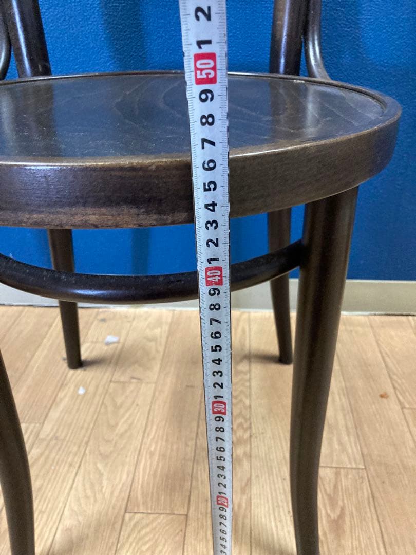 D 東ヨーロッパ　チェコ　椅子　チェア　アンティーク調　ヨーロピアン　木製　茶系