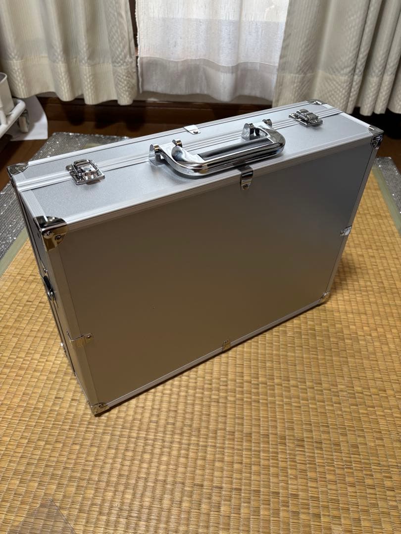 TOYGER CEO Storage アタッシュケース シルバー