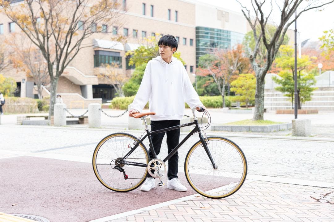 新品/送料無料　クロスバイク シマノ製6段変速 26インチ　マットブラック