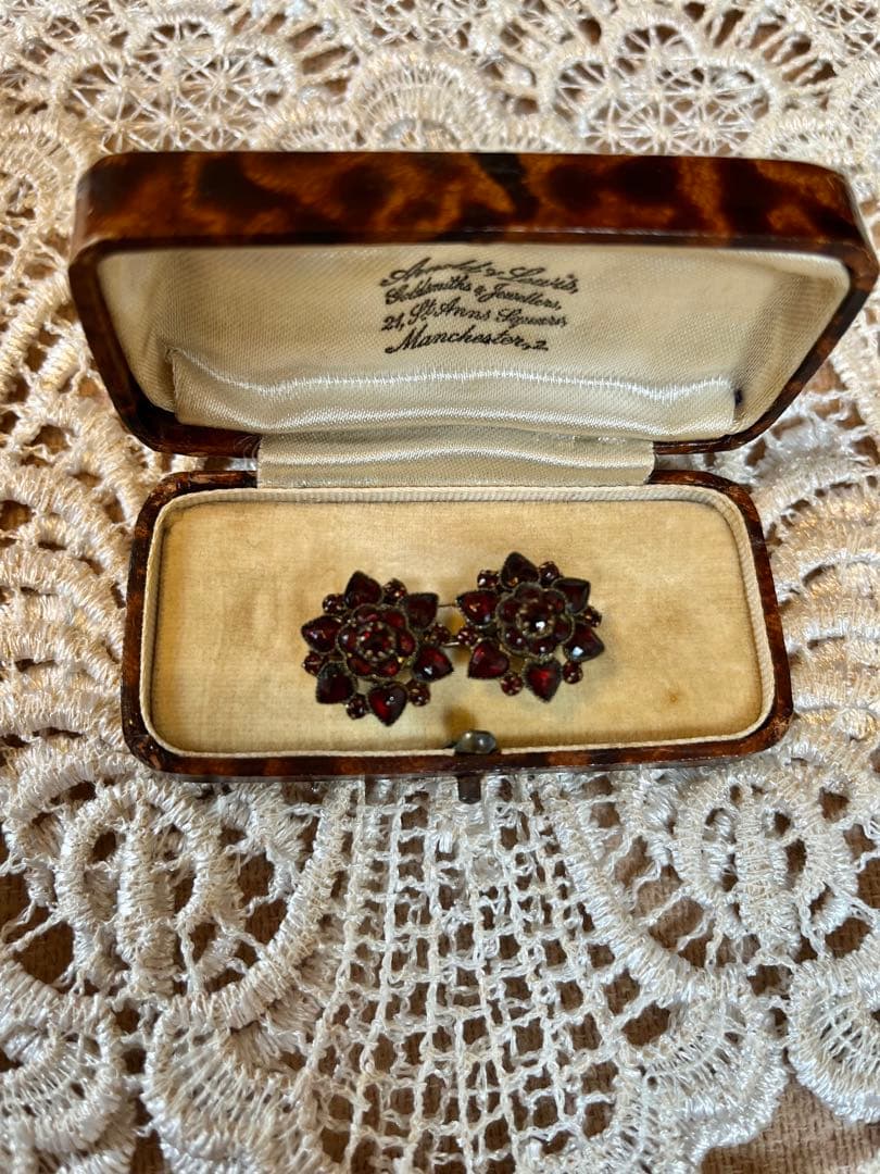 アンティークガーネットブローチ　薔薇