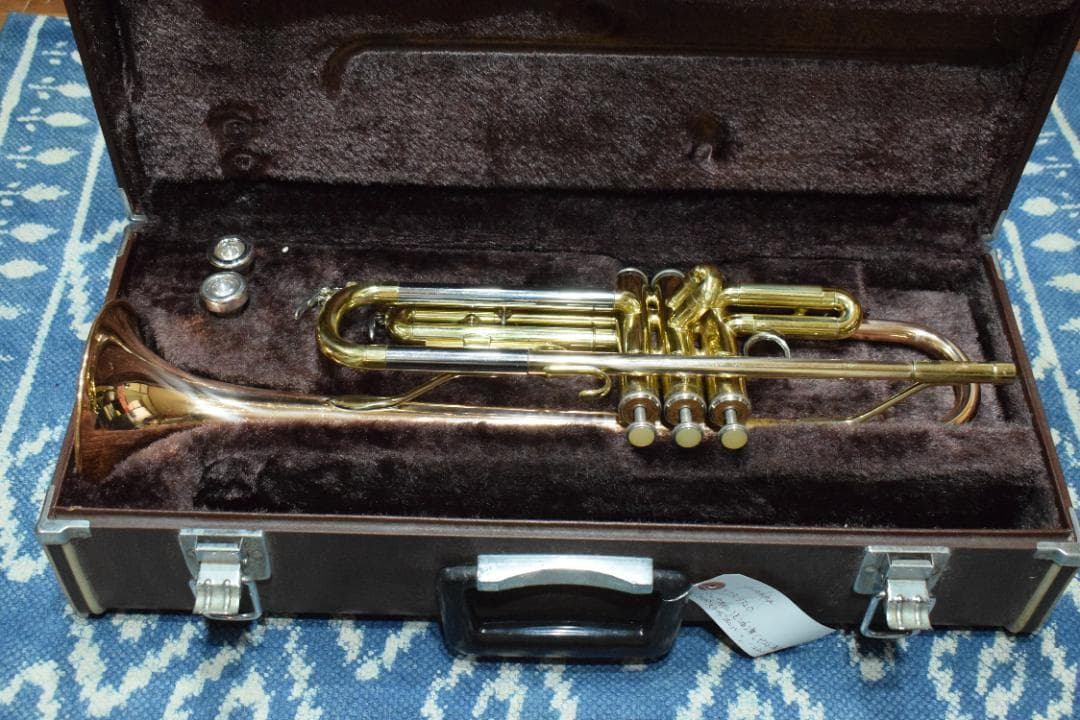 YAMAHA YTR3320 赤ベル 状態良好 マウスピース/ハードケース付属