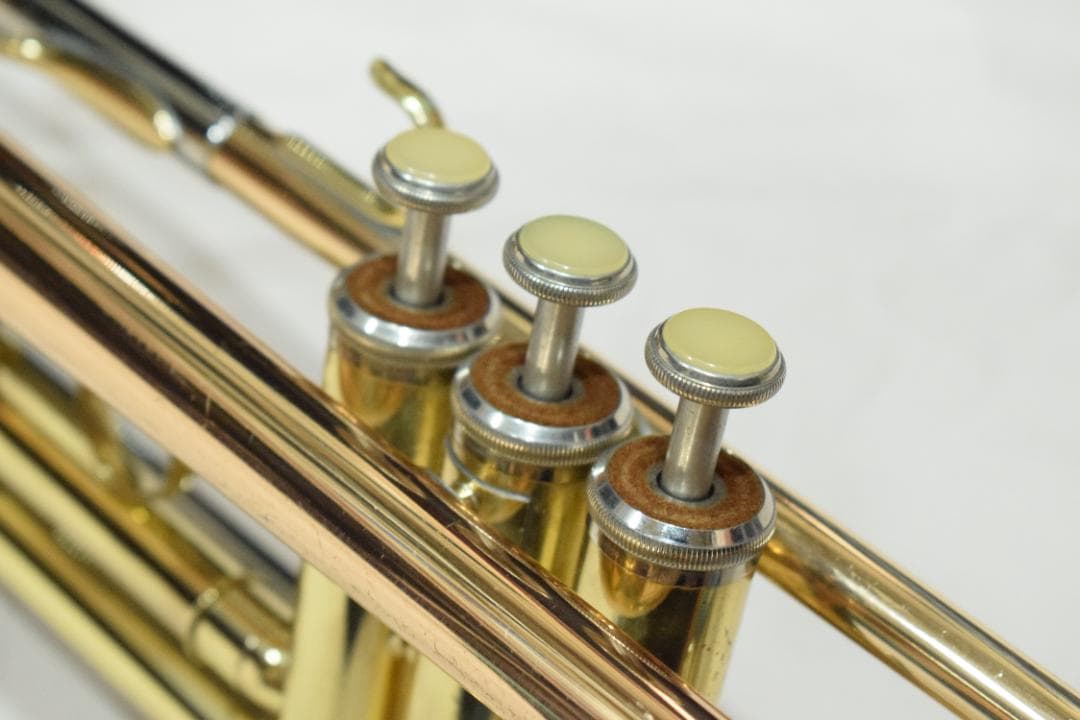 YAMAHA YTR3320 赤ベル 状態良好 マウスピース/ハードケース付属