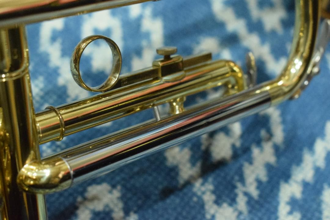 YAMAHA YTR3320 赤ベル 状態良好 マウスピース/ハードケース付属